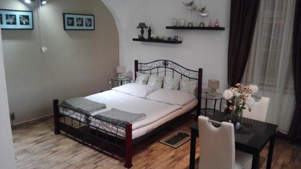 Jakubská 676 Apartmán *